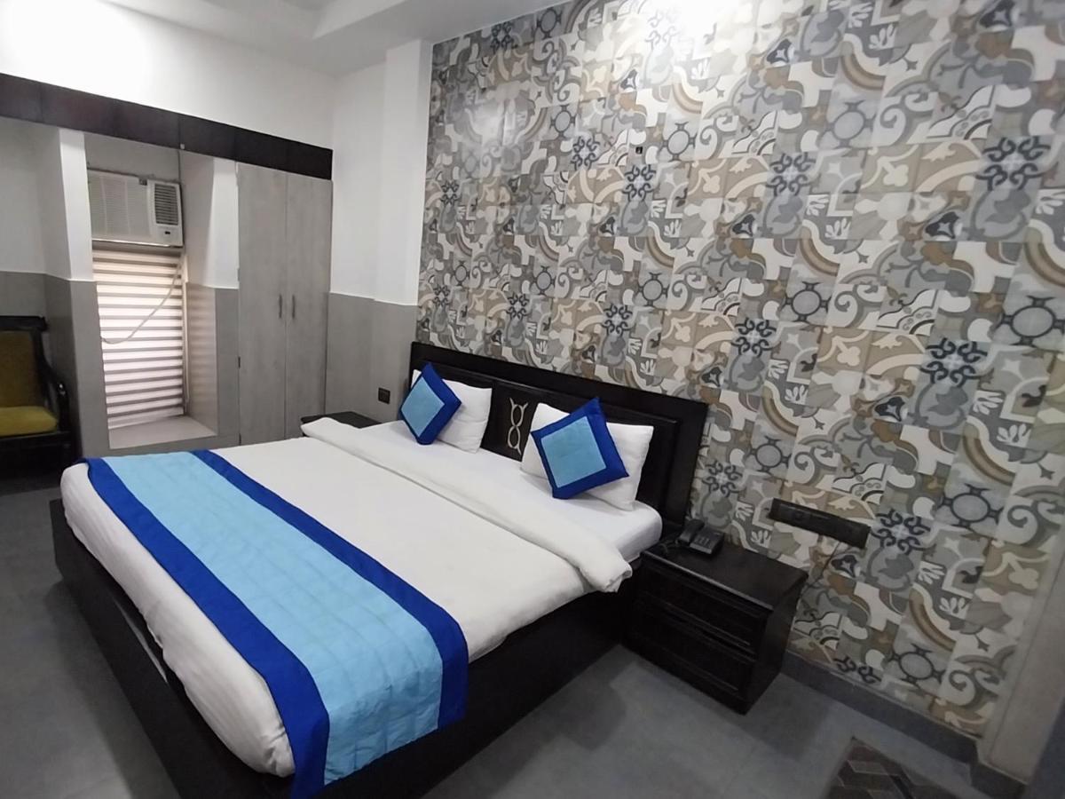 ניו דלהי Hotel Crystal Palace מראה חיצוני תמונה